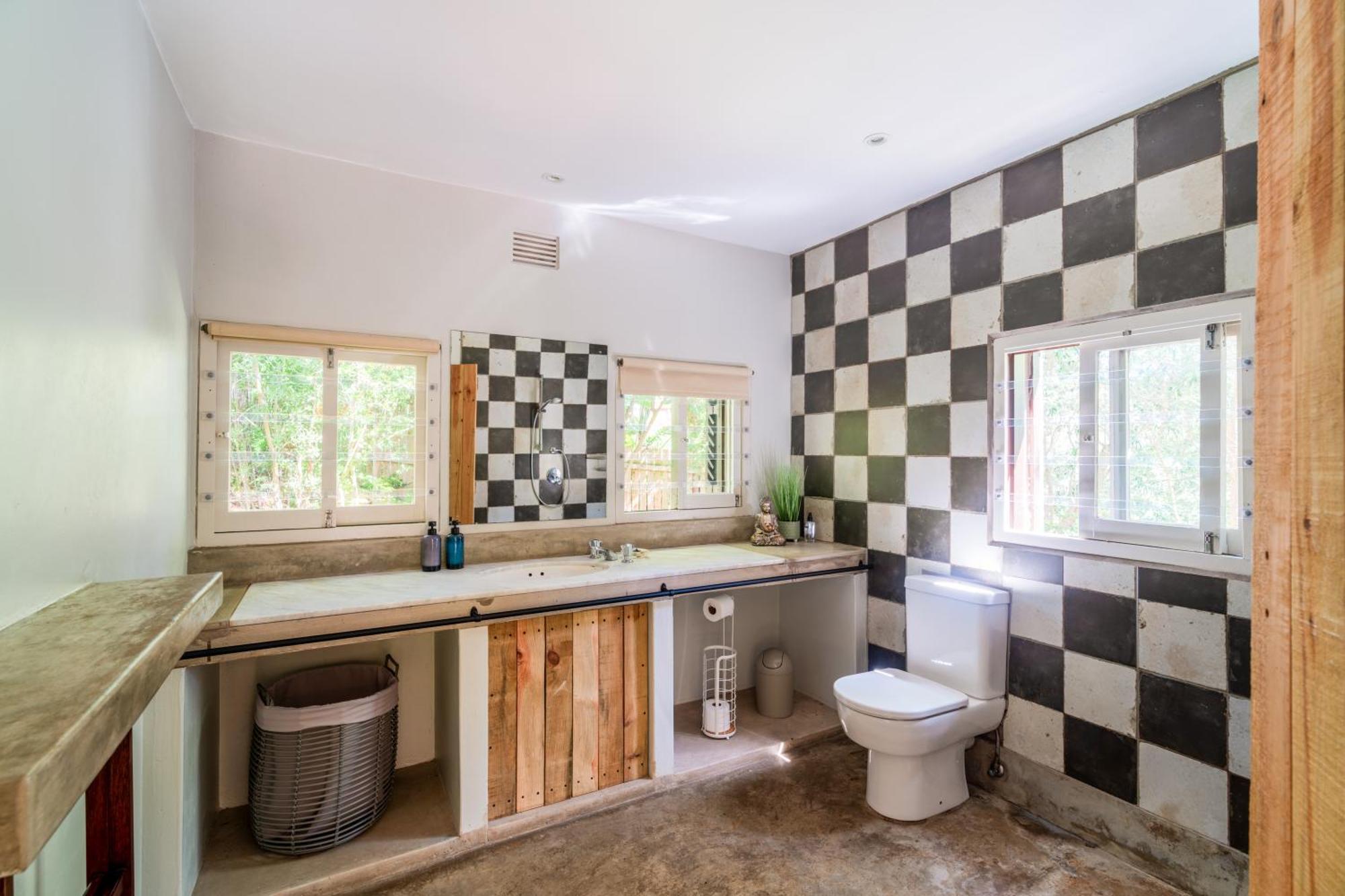 Ferienwohnung Treebia Self-Catering - Loadshedding Free Plettenberg Bay Exterior foto